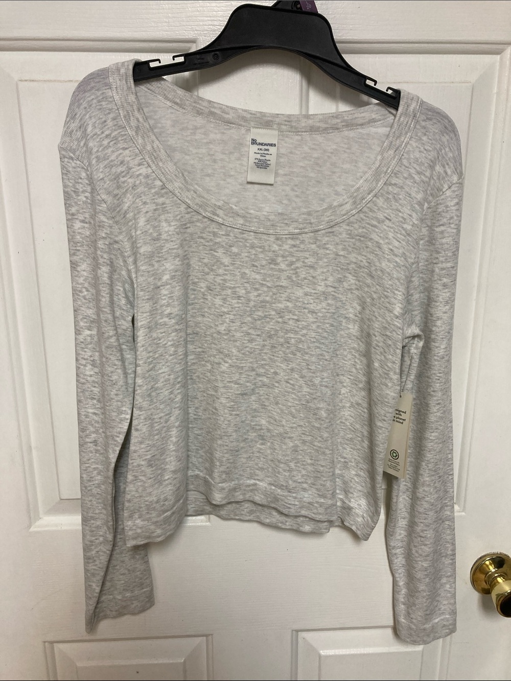 3/$20 bundle and save.  No Boundaries Light Gray Scoop Neck Long Sleeve Tee